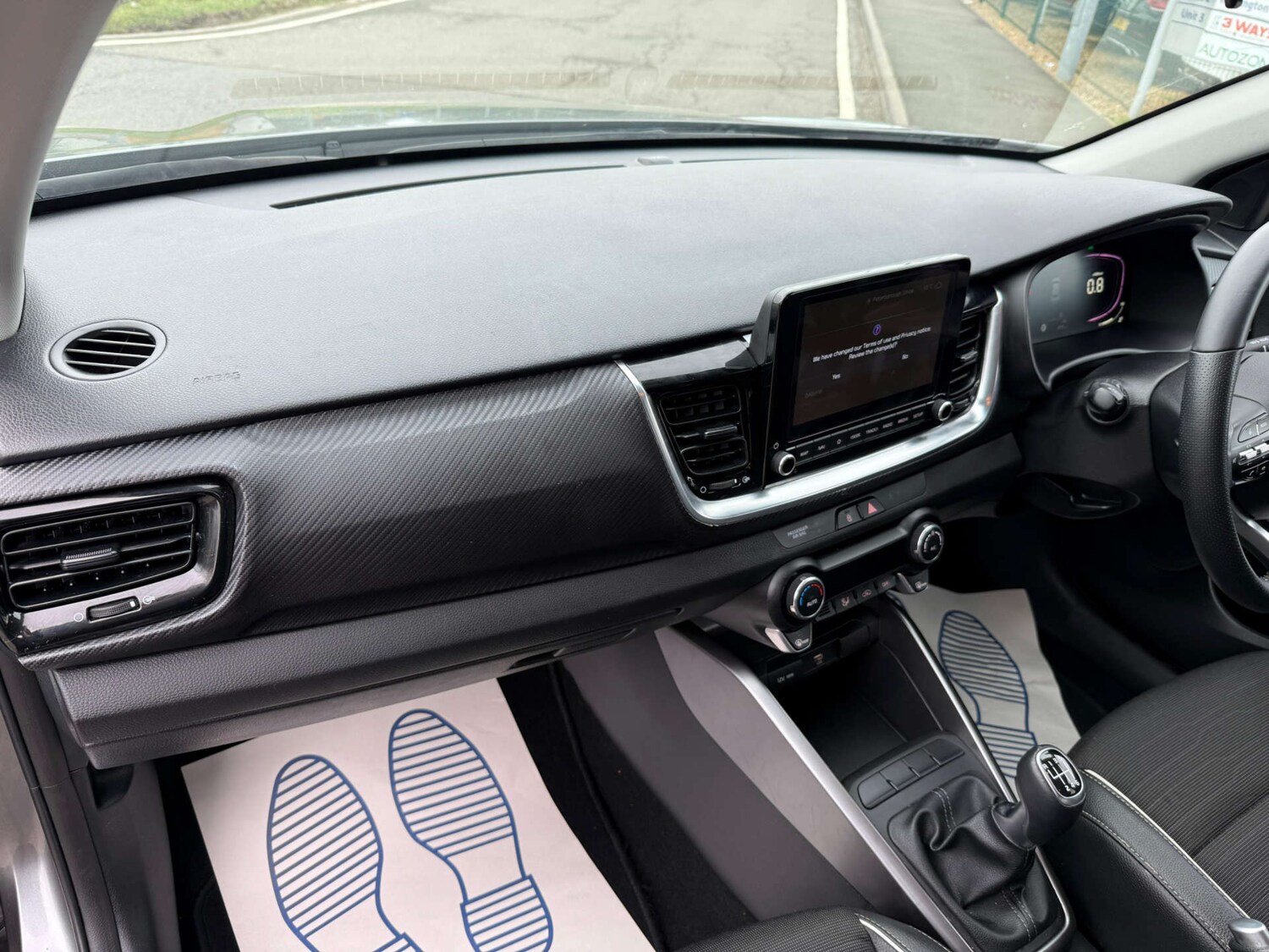 Used Kia Stonic 2024 for sale - 77542668: Photo 23