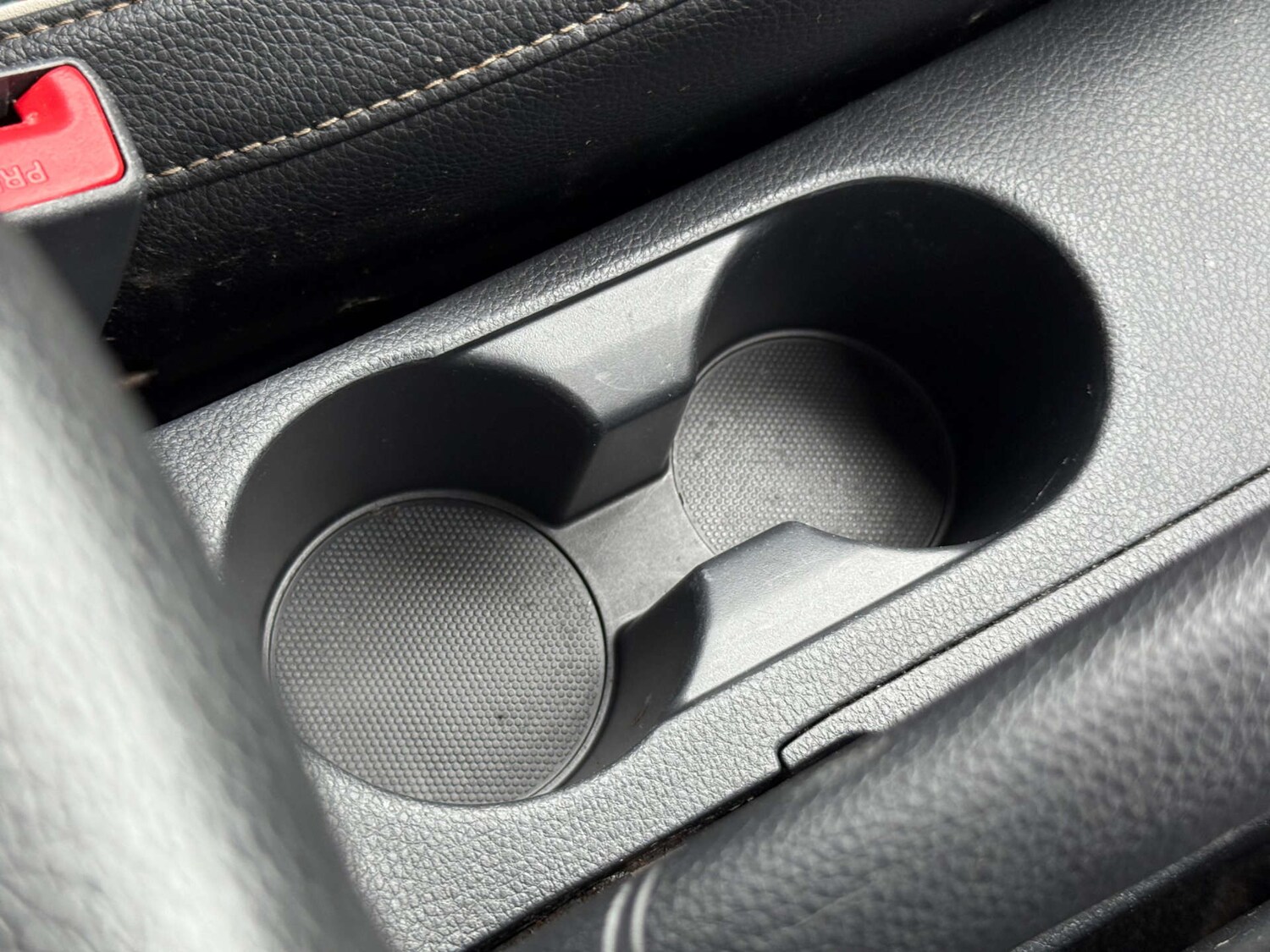 Used Kia Stonic 2024 for sale - 77542668: Photo 32