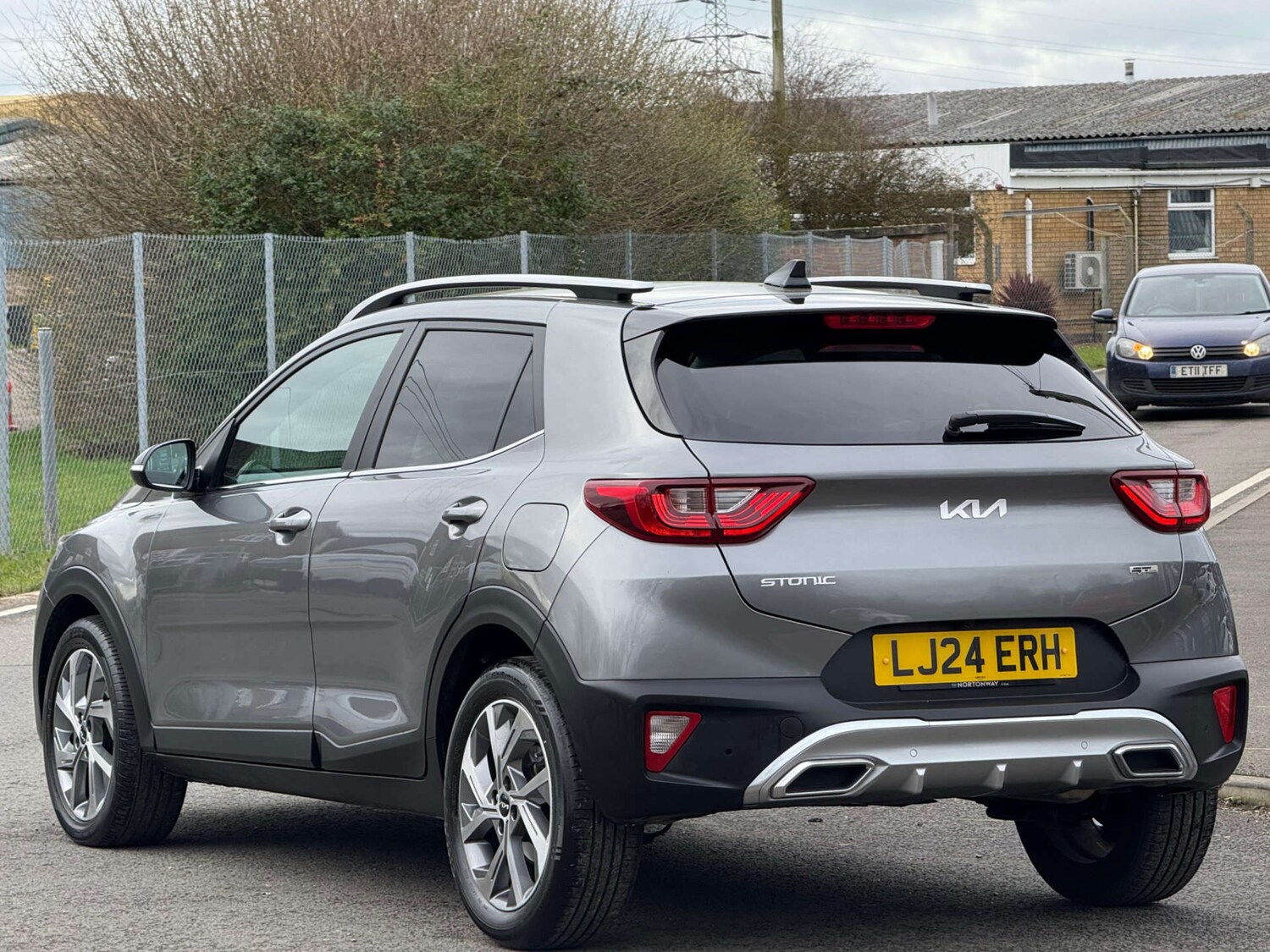 Used Kia Stonic 2024 for sale - 77542668: Photo 4