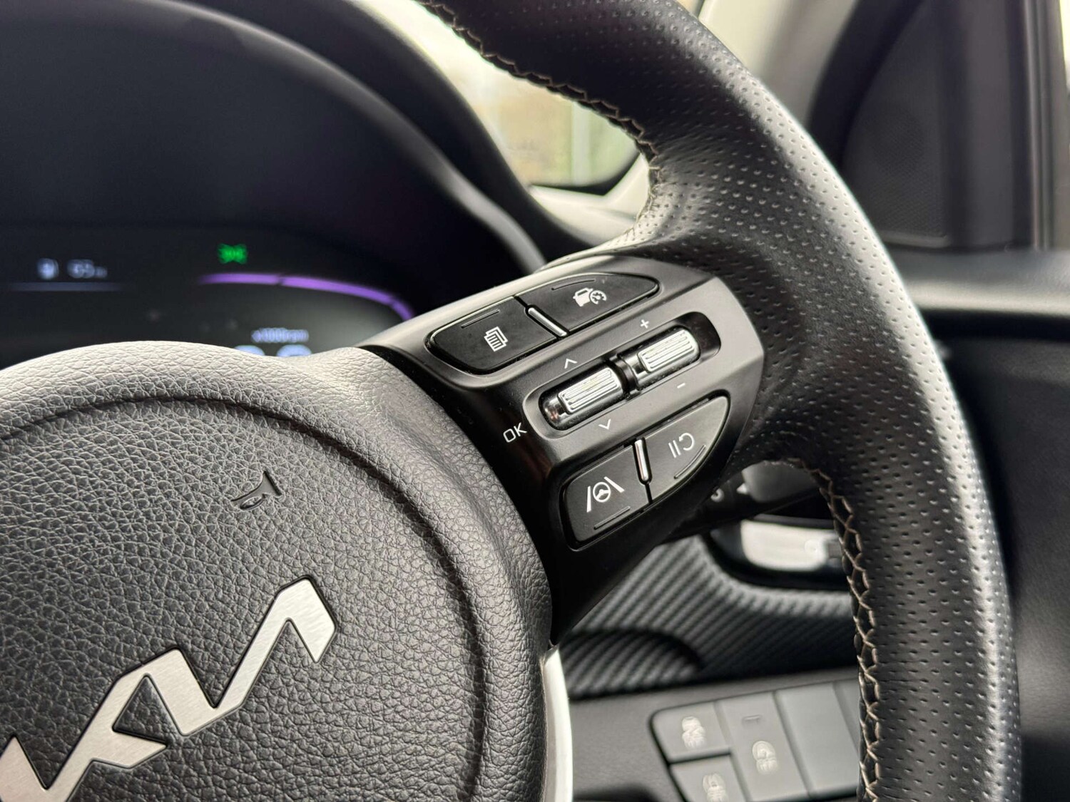 Used Kia Stonic 2024 for sale - 77542668: Photo 63