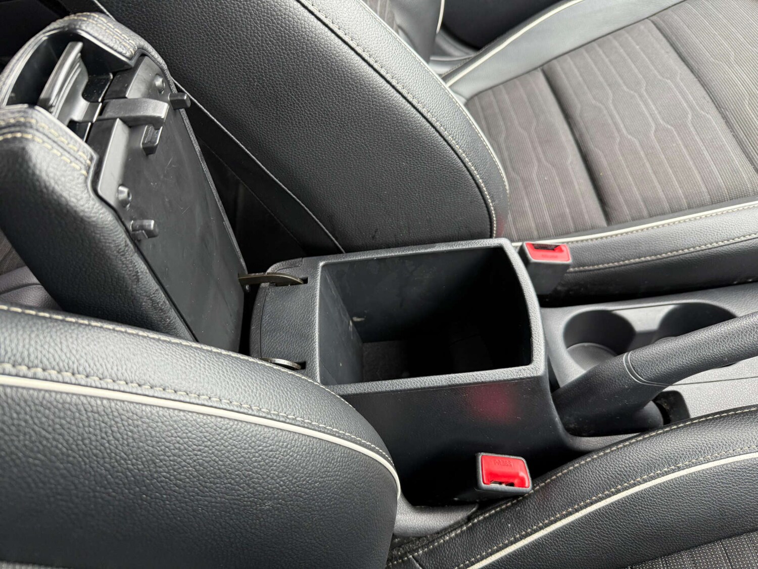 Used Kia Stonic 2024 for sale - 77542668: Photo 65