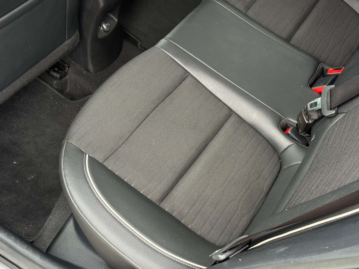 Used Kia Stonic 2024 for sale - 77542668: Photo 71