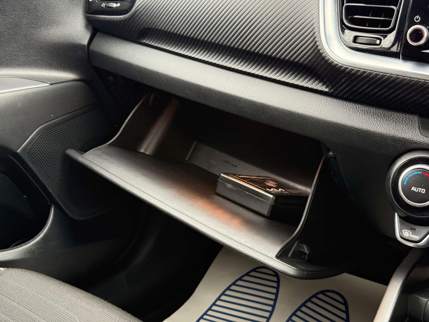 Used Kia Stonic 2024 for sale - 77542668: Photo 76