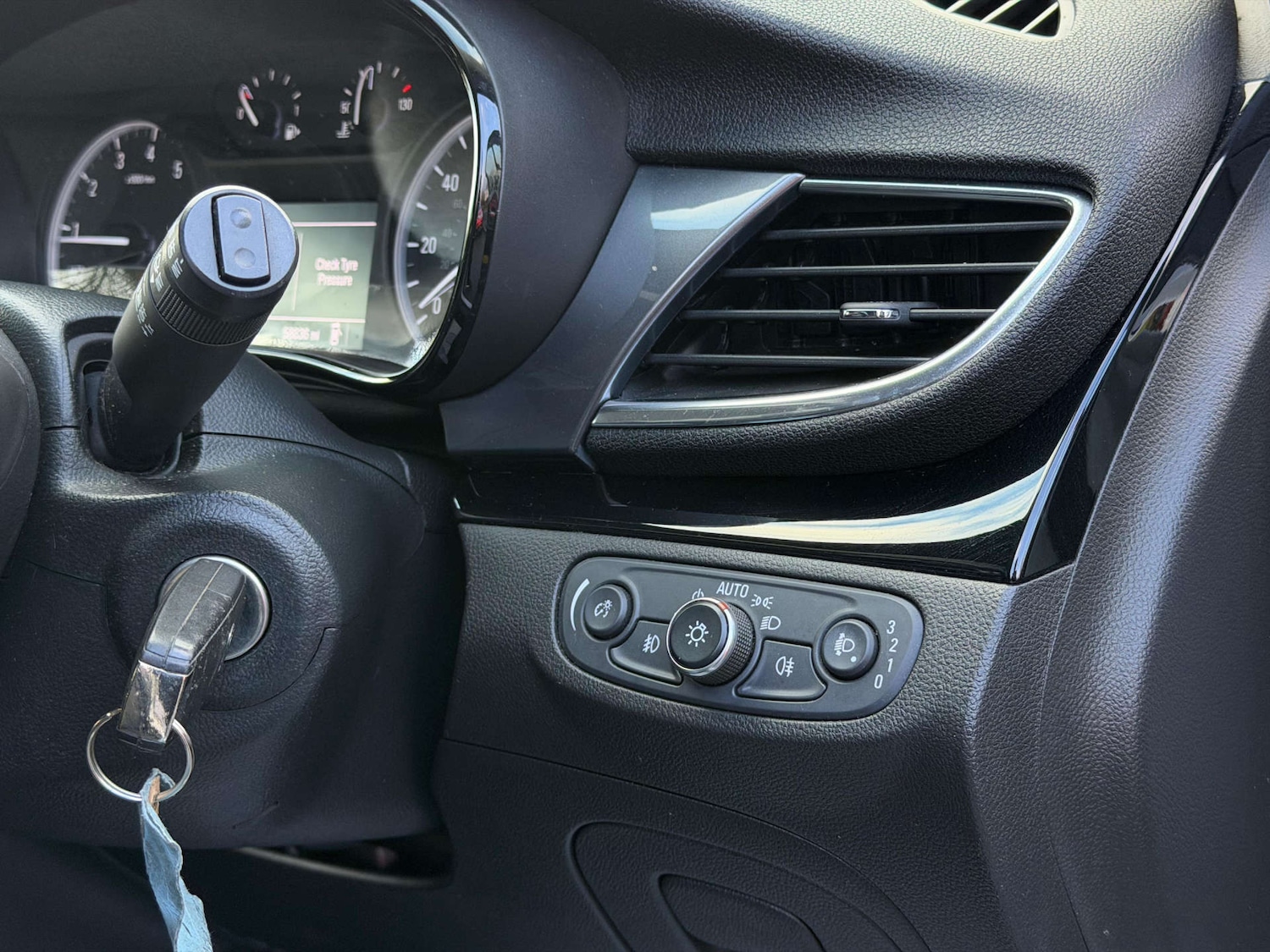 Used Vauxhall Mokka X 2018 for sale - 77437506: Photo 43