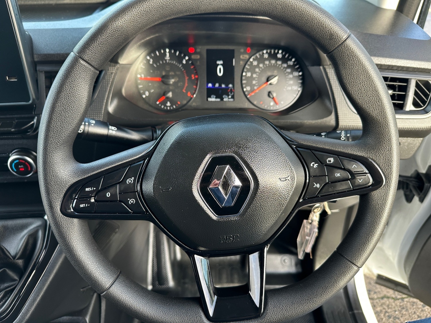 Used Renault Kangoo 2024 for sale - 76426837: Photo 10