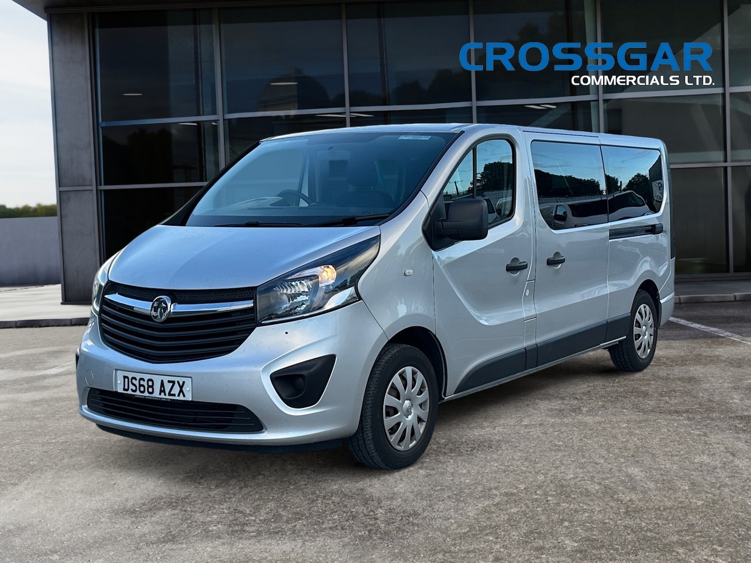 Used Vauxhall Vivaro 2018 for sale - 76334861: Photo 2