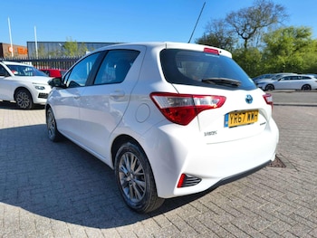 Used Toyota Yaris 2017 for sale - 78436339: Photo