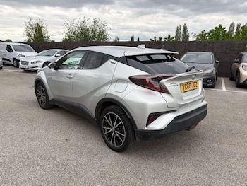 Used Toyota C-HR 2018 for sale - 78584161: Photo