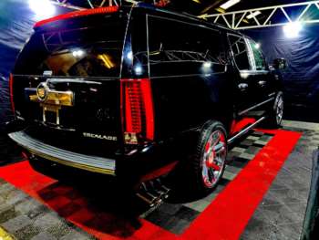 Used Cadillac Escalade 2024 for sale - 72942135: Photo