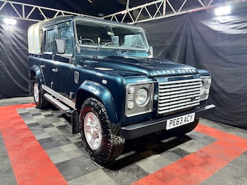 Land Rover - Defender