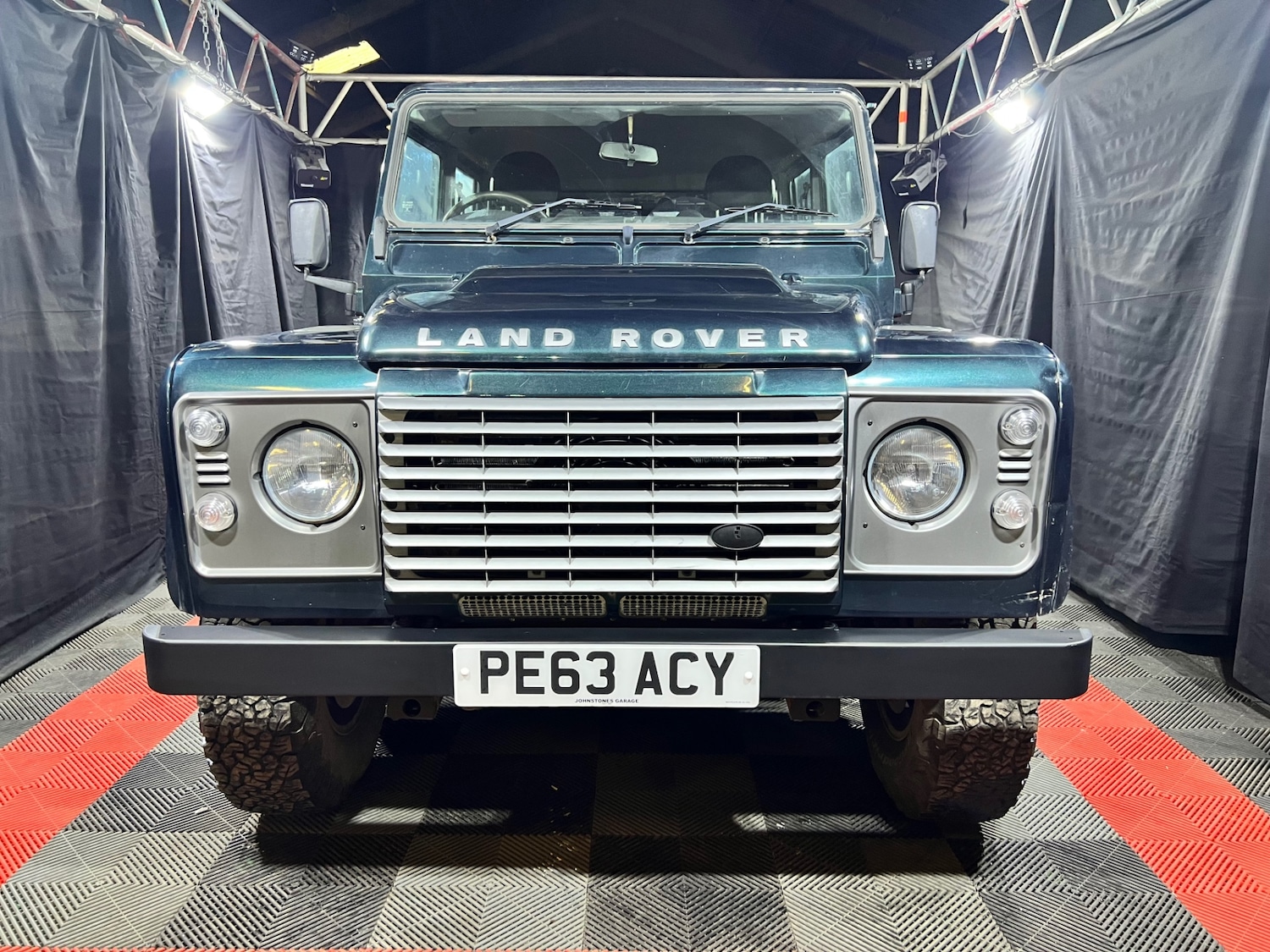 Used Land Rover Defender 2013 for sale - 76638620: Photo 2