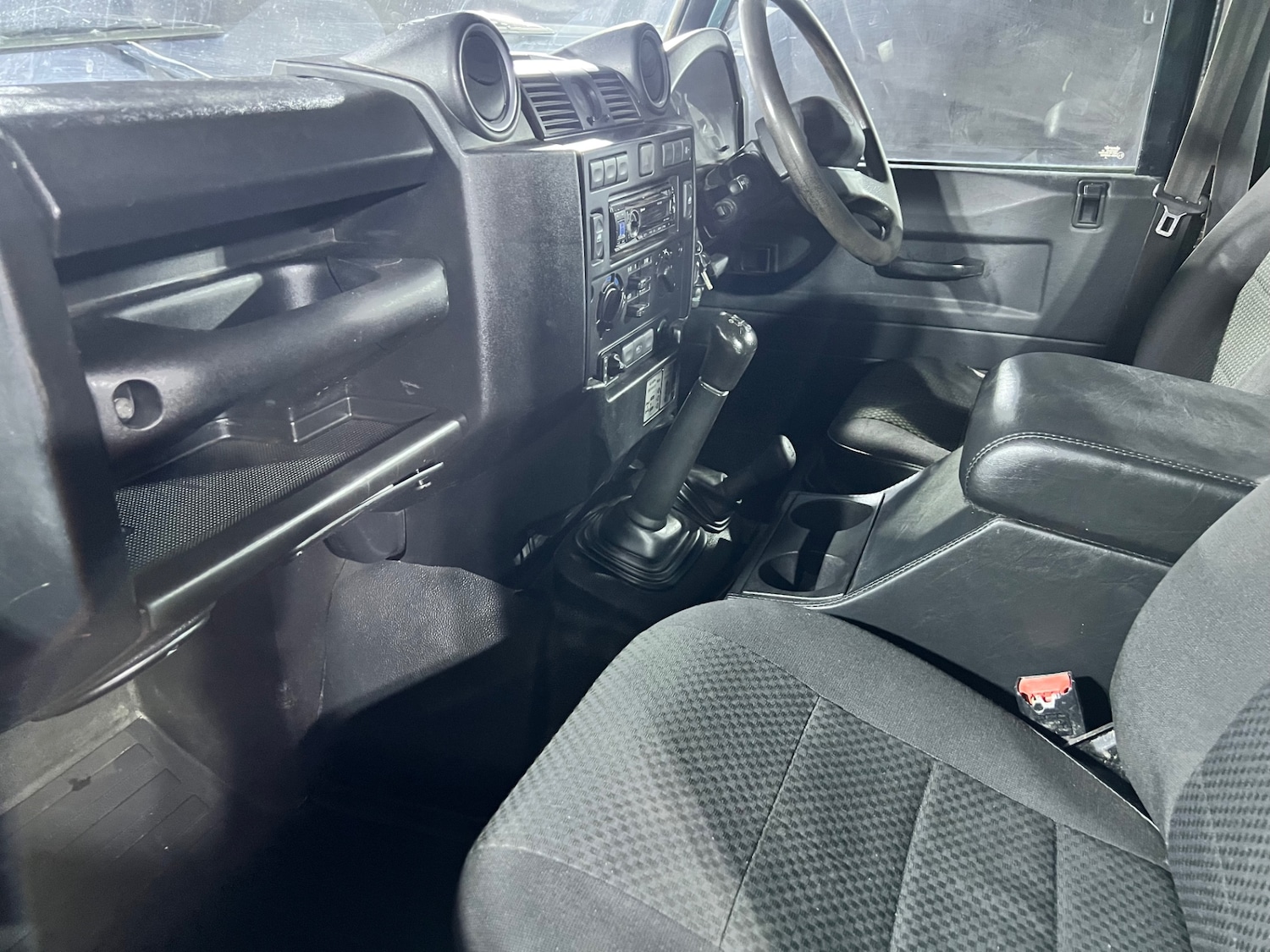 Used Land Rover Defender 2013 for sale - 76638620: Photo 8