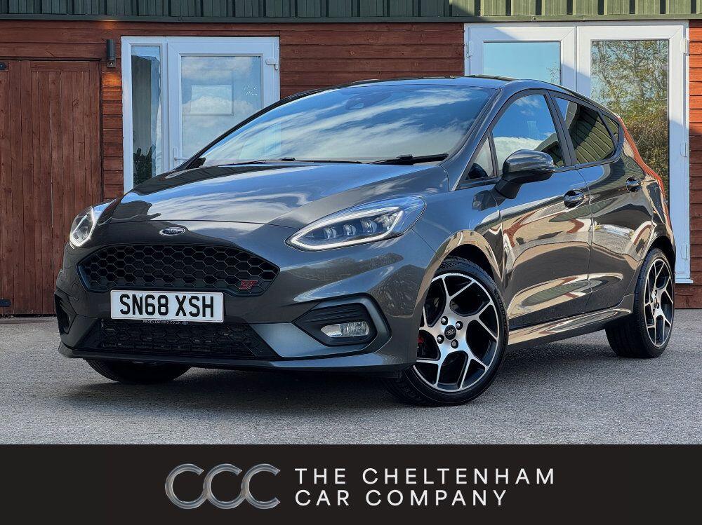 Used Ford Fiesta 2018 for sale - 76108815: Photo 1