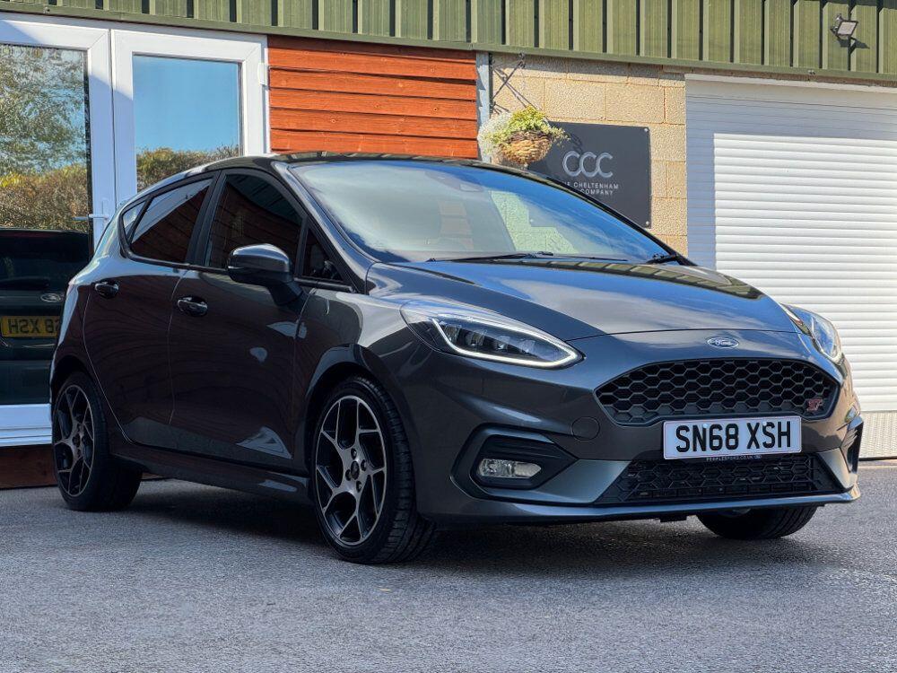 Used Ford Fiesta 2018 for sale - 76108815: Photo 2