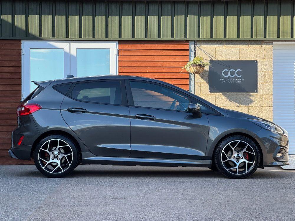 Used Ford Fiesta 2018 for sale - 76108815: Photo 3