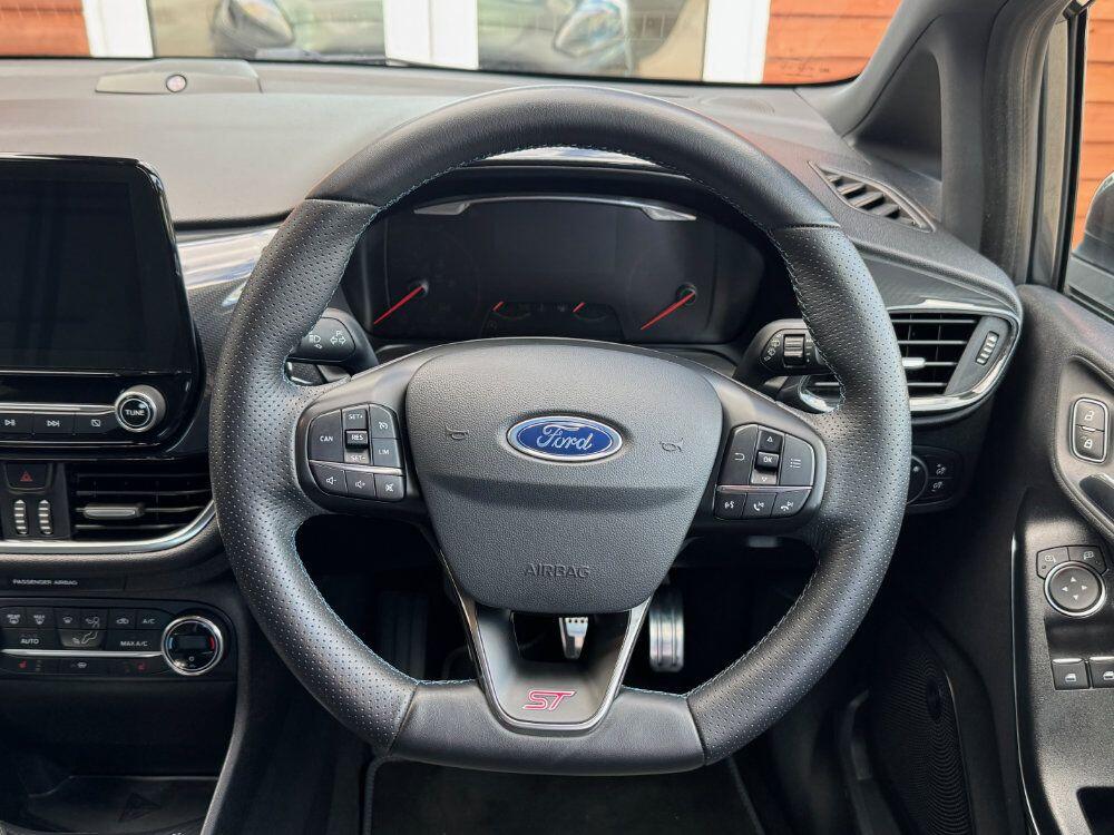 Used Ford Fiesta 2018 for sale - 76108815: Photo 51