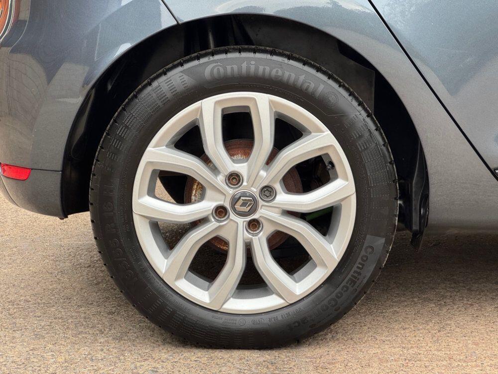 Used Renault Clio 2018 for sale - 76348782: Photo 17