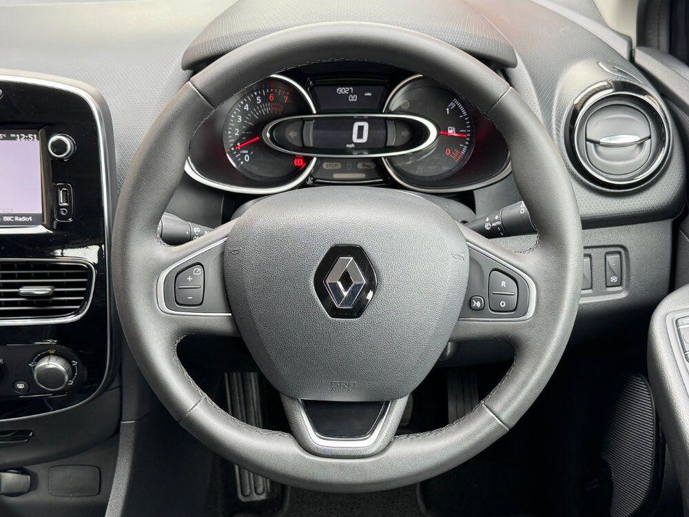 Used Renault Clio 2018 for sale - 76348782: Photo 28