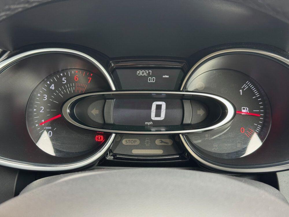 Used Renault Clio 2018 for sale - 76348782: Photo 29