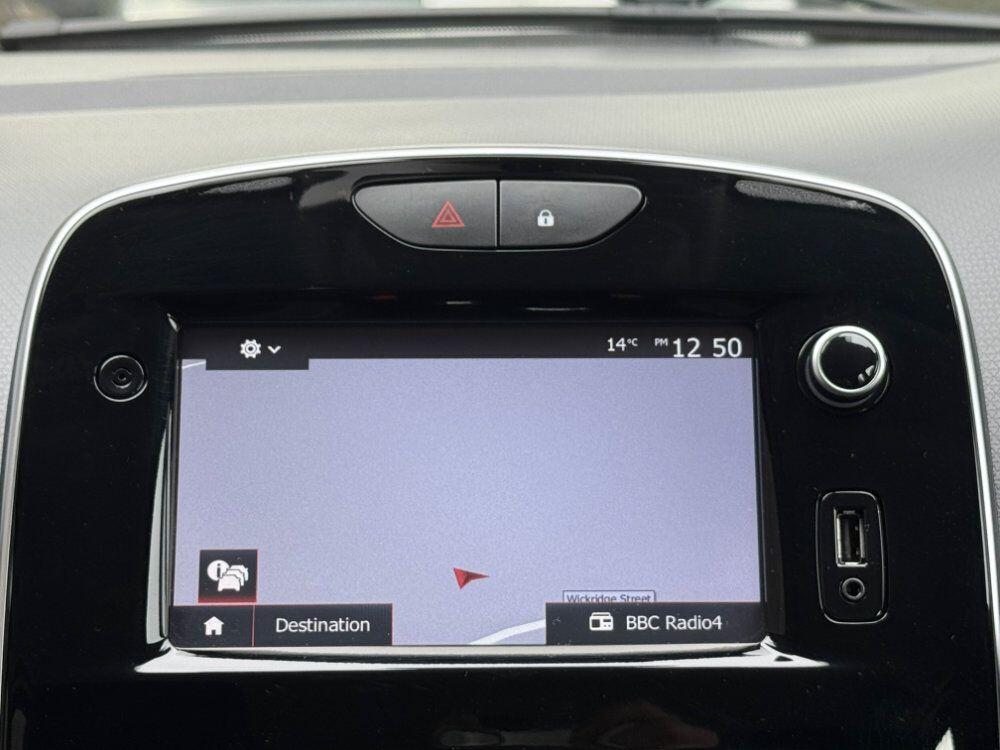 Used Renault Clio 2018 for sale - 76348782: Photo 36