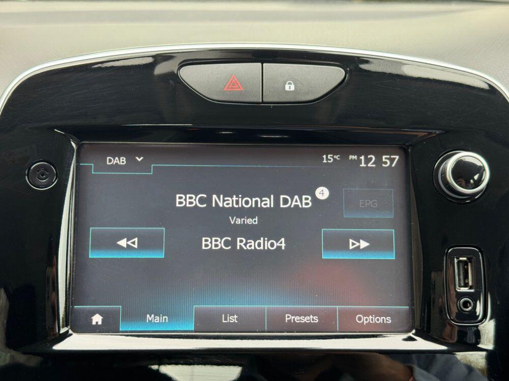 Used Renault Clio 2018 for sale - 76348782: Photo 44
