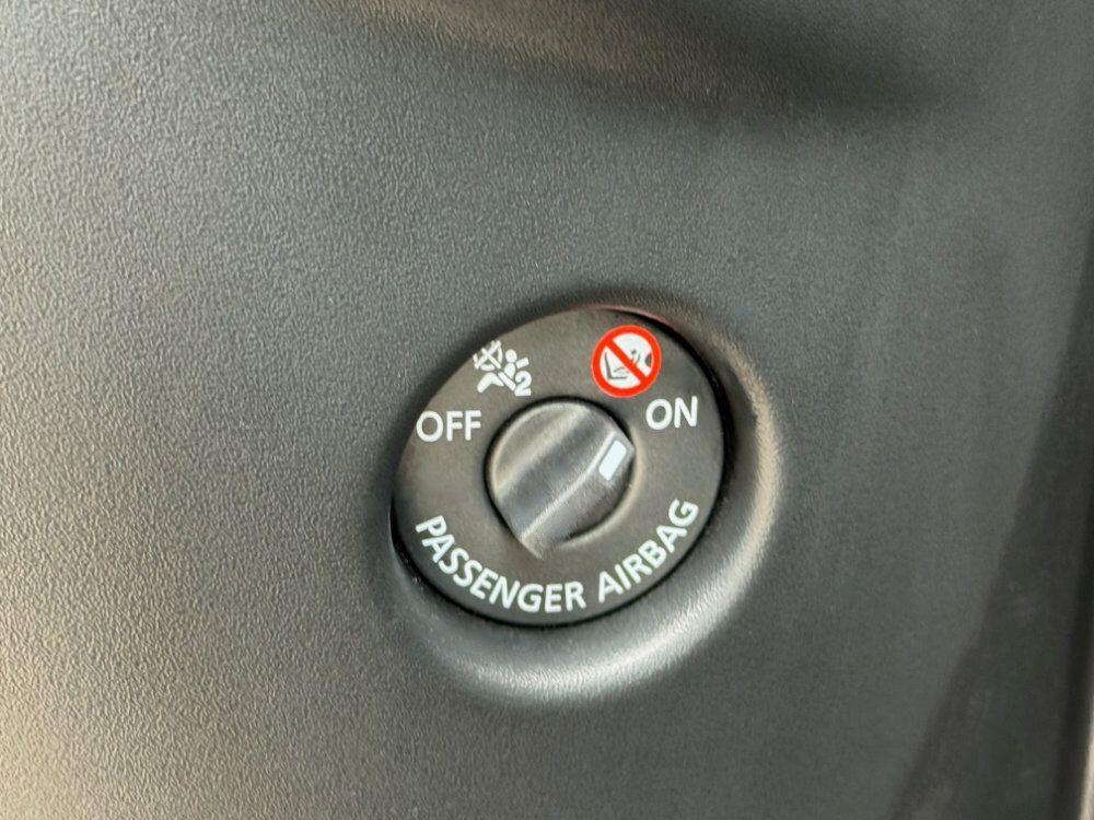 Used Renault Clio 2018 for sale - 76348782: Photo 56