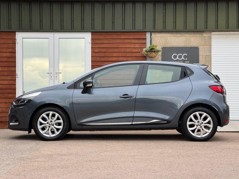 Used Renault Clio 2018 for sale - 76348782: Photo 9