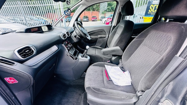 Used Citroen C3 Picasso 2010 for sale - 76319421: Photo 16