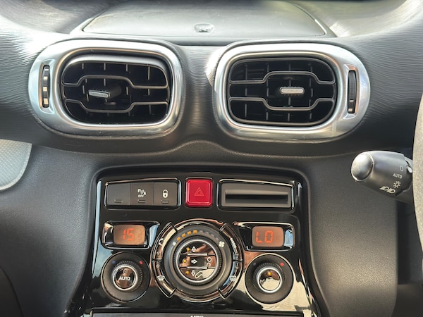 Used Citroen C3 Picasso 2010 for sale - 76319421: Photo 25