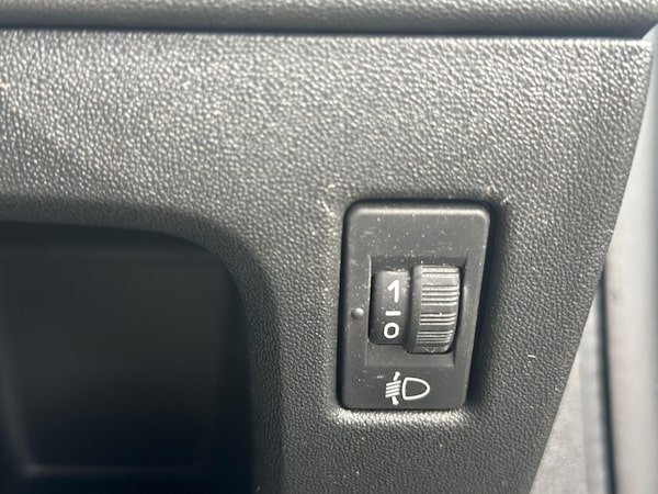 Used Peugeot 2008 2015 for sale - 76319419: Photo 19