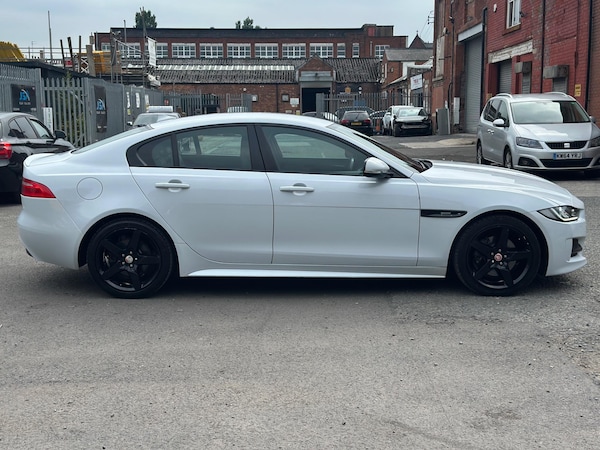 Used Jaguar XE 2015 for sale - 76319402: Photo 11