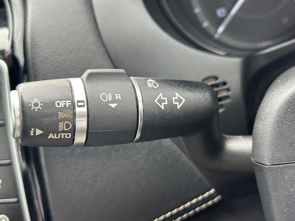 Used Jaguar XE 2015 for sale - 76319402: Photo 35