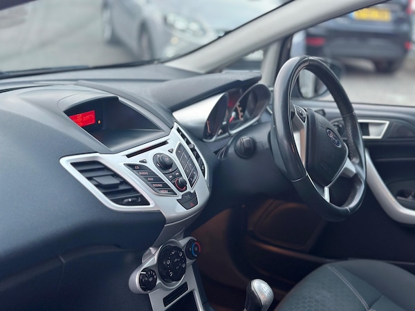 Used Ford Fiesta 2012 for sale - 76319399: Photo 18