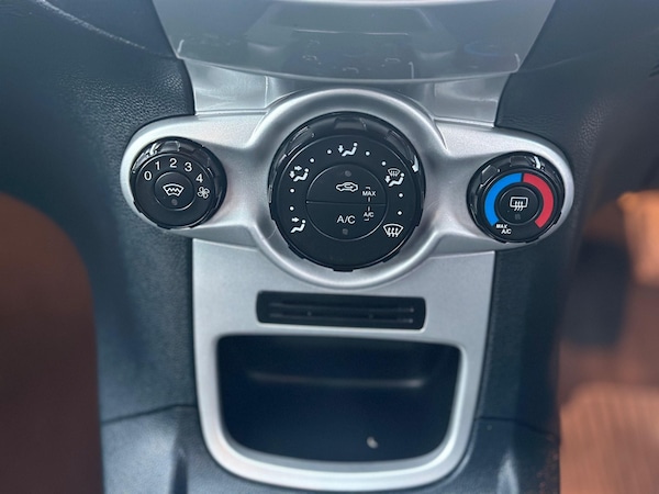 Used Ford Fiesta 2012 for sale - 76319399: Photo 23
