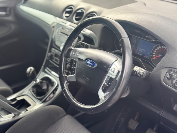 Used Ford S-Max 2014 for sale - 76319407: Photo 12