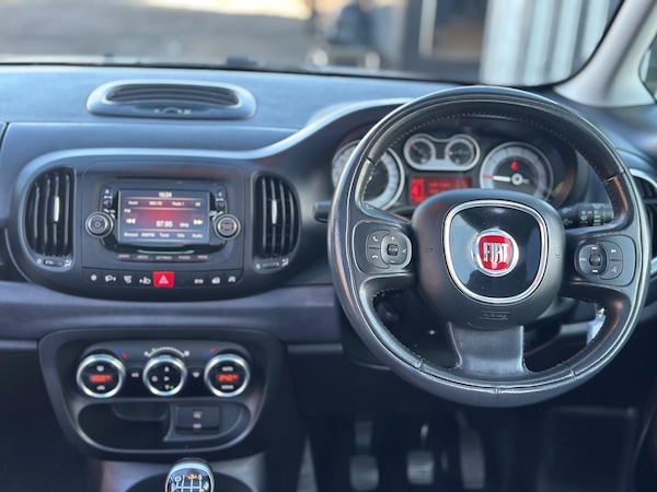Used Fiat 500L 2015 for sale - 76319408: Photo 35