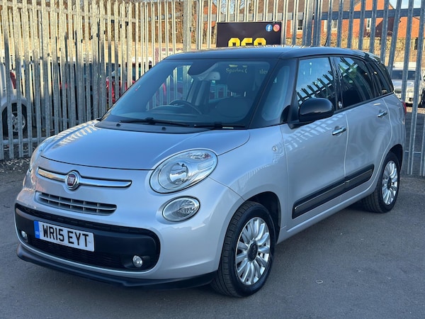 Used Fiat 500L 2015 for sale - 76319408: Photo 5
