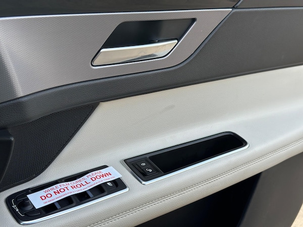 Used Jaguar XF 2016 for sale - 76319401: Photo 17