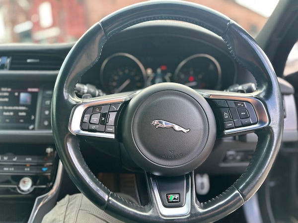 Used Jaguar XF 2016 for sale - 76319401: Photo 27