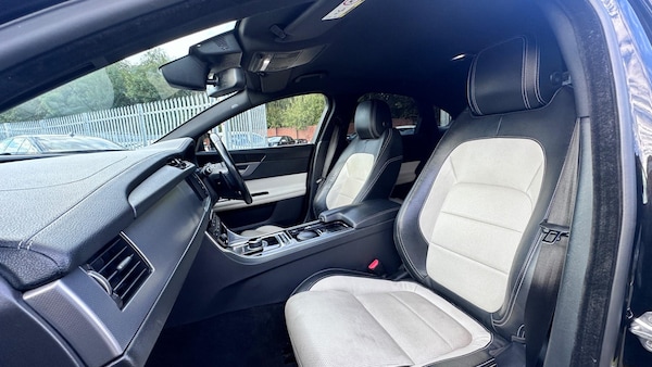 Used Jaguar XF 2016 for sale - 76319401: Photo 36