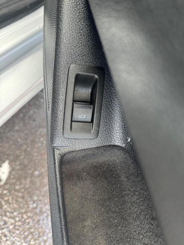 Used Volkswagen Scirocco 2012 for sale - 76319417: Photo 34