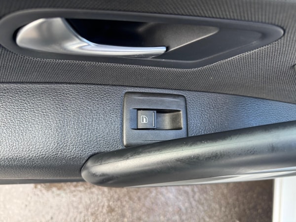 Used Volkswagen Scirocco 2012 for sale - 76319417: Photo 37
