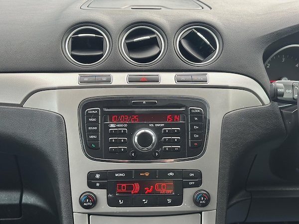 Used Ford S-Max 2011 for sale - 76319416: Photo 19