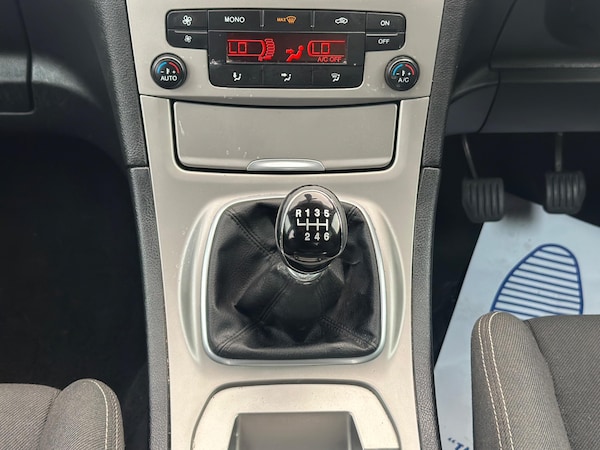 Used Ford S-Max 2011 for sale - 76319416: Photo 21