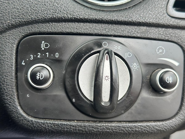 Used Ford S-Max 2011 for sale - 76319416: Photo 23