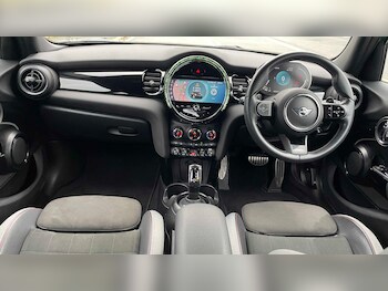 Used MINI Hatch 2021 for sale - 76475959: Photo