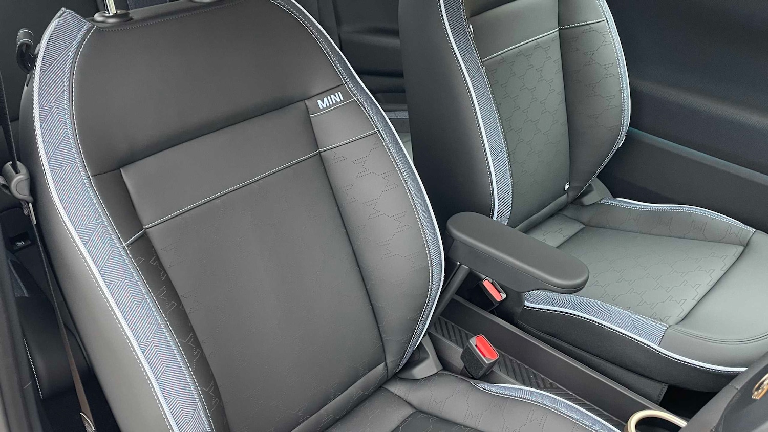 Used MINI Cooper 2025 for sale - 77514331: Photo 11