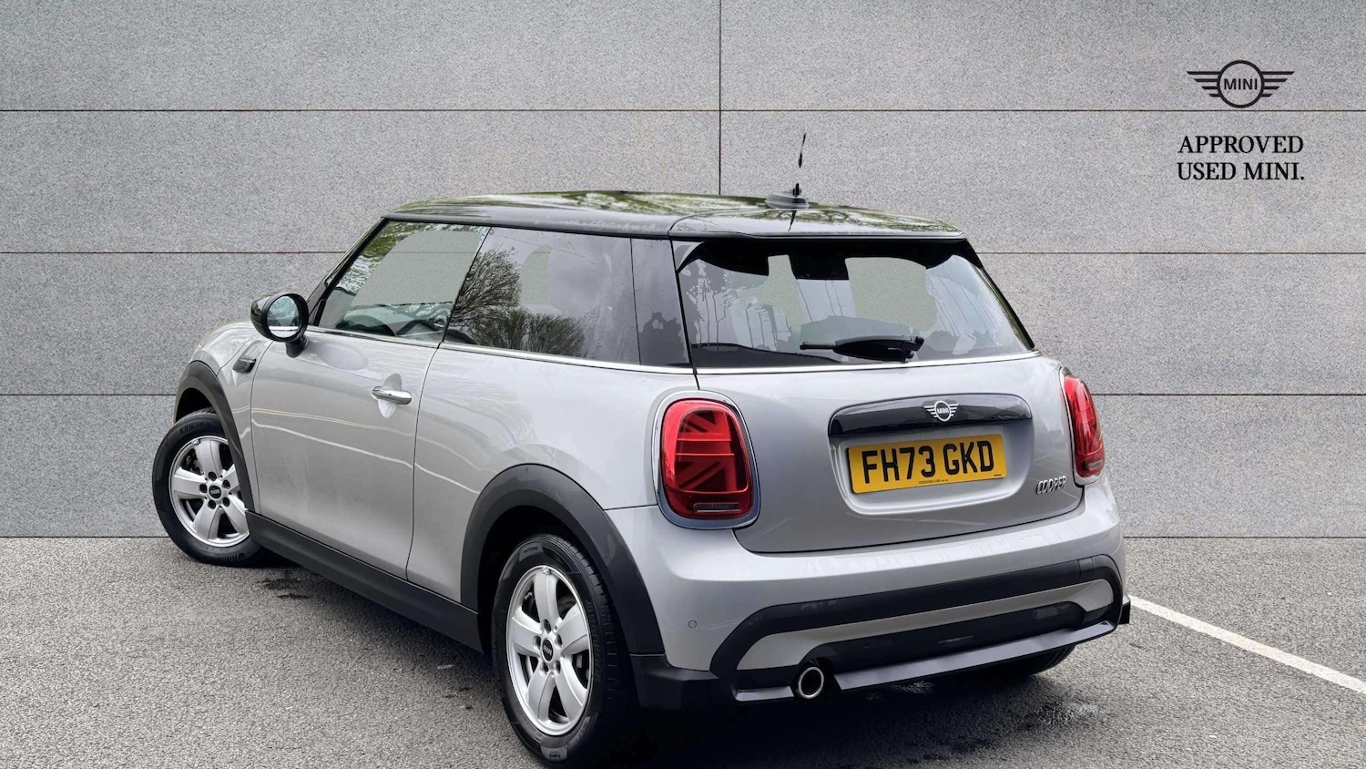 Used MINI Hatch 2024 for sale - 78137673: Photo 2