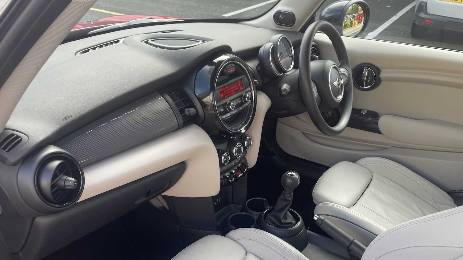 Used MINI Hatch 2017 for sale - 76362595: Photo 8
