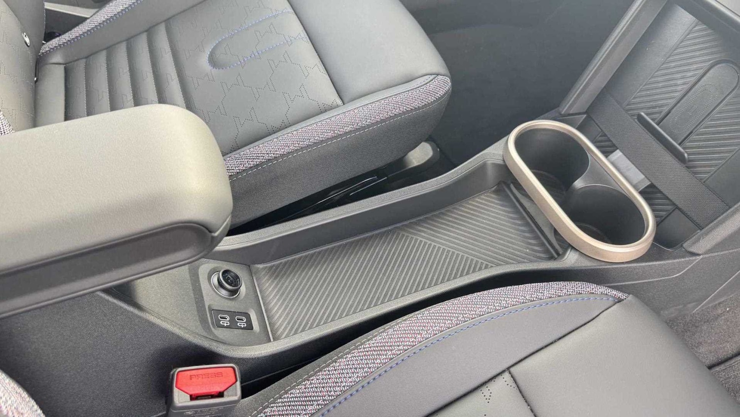 Used MINI Cooper 2025 for sale - 76916000: Photo 11